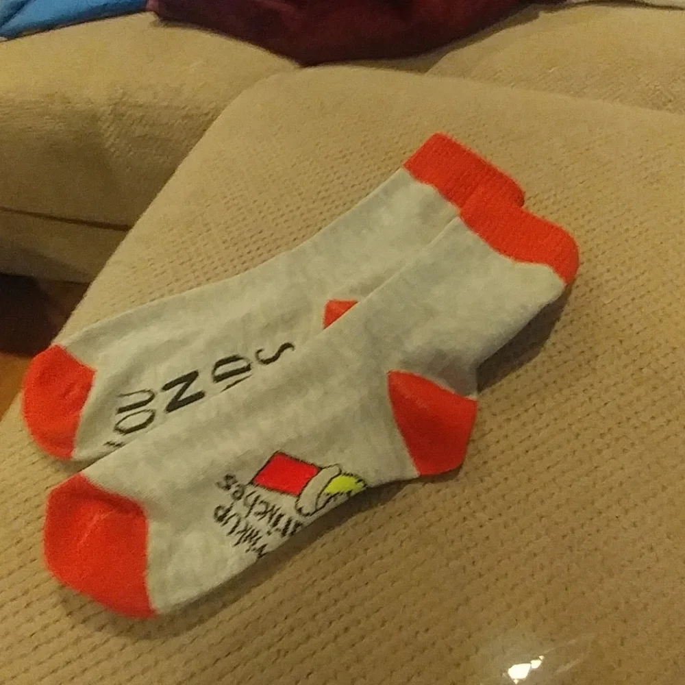 ❤️10/$40 New Grinch socks christmas